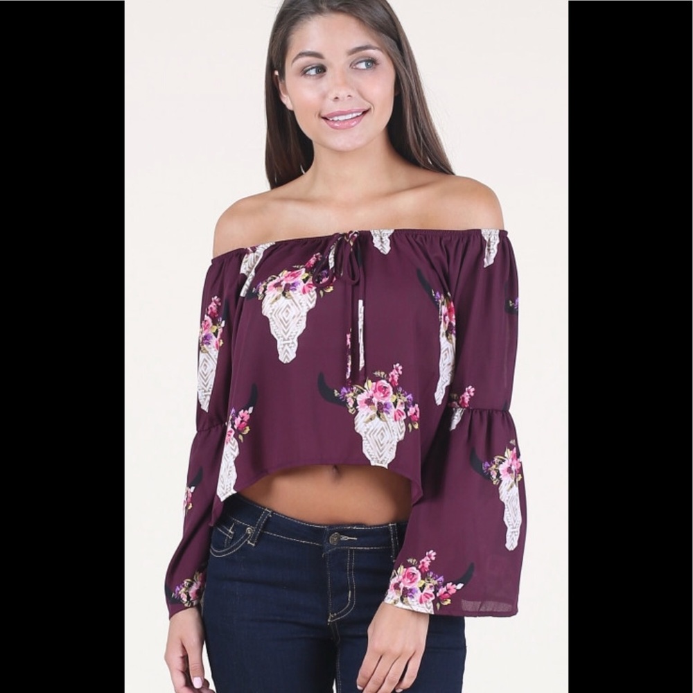 Altar’d State O’Keeffe Crop Peasant Top